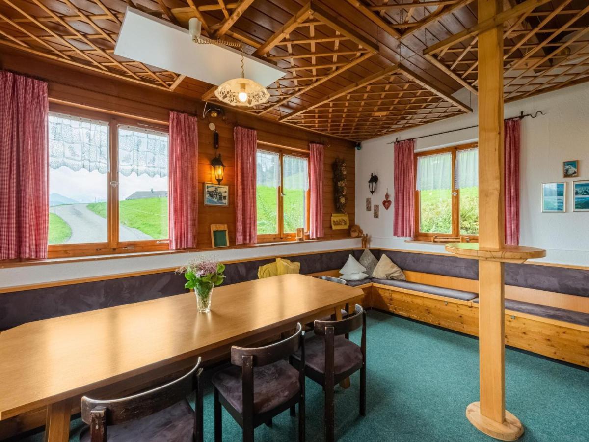 Vintage Holiday Home In Vorarlberg Near Ski Area Schwarzenberg im Bregenzerwald Extérieur photo
